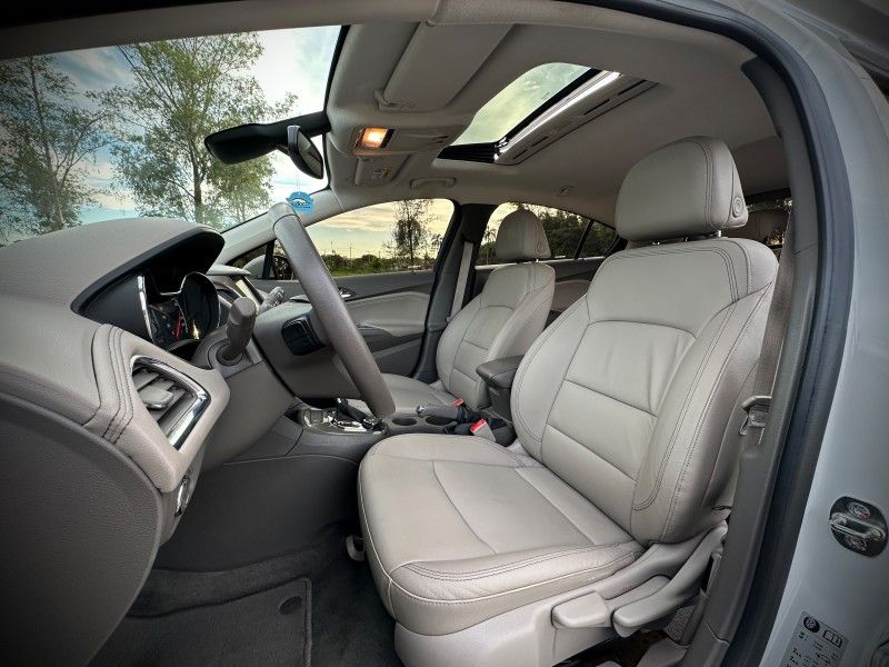 Chevrolet CRUZE LTZ SPORT 1.8 2019 NEUMANN VEÍCULOS ARROIO DO MEIO / Carros no Vale