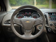 Chevrolet CRUZE LTZ SPORT 1.8 2019 NEUMANN VEÍCULOS ARROIO DO MEIO / Carros no Vale