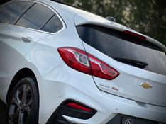 Chevrolet CRUZE LTZ SPORT 1.8 2019 NEUMANN VEÍCULOS ARROIO DO MEIO / Carros no Vale