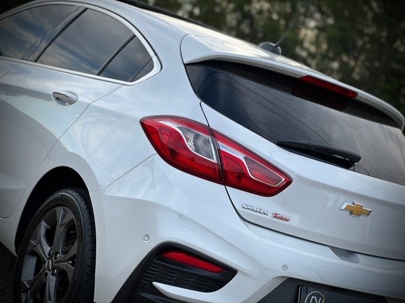 Chevrolet CRUZE LTZ SPORT 1.8 2019 NEUMANN VEÍCULOS ARROIO DO MEIO / Carros no Vale
