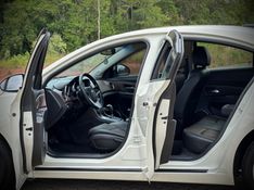 Chevrolet CRUZE SEDAN LTZ 1.8 2015 NEUMANN VEÍCULOS ARROIO DO MEIO / Carros no Vale