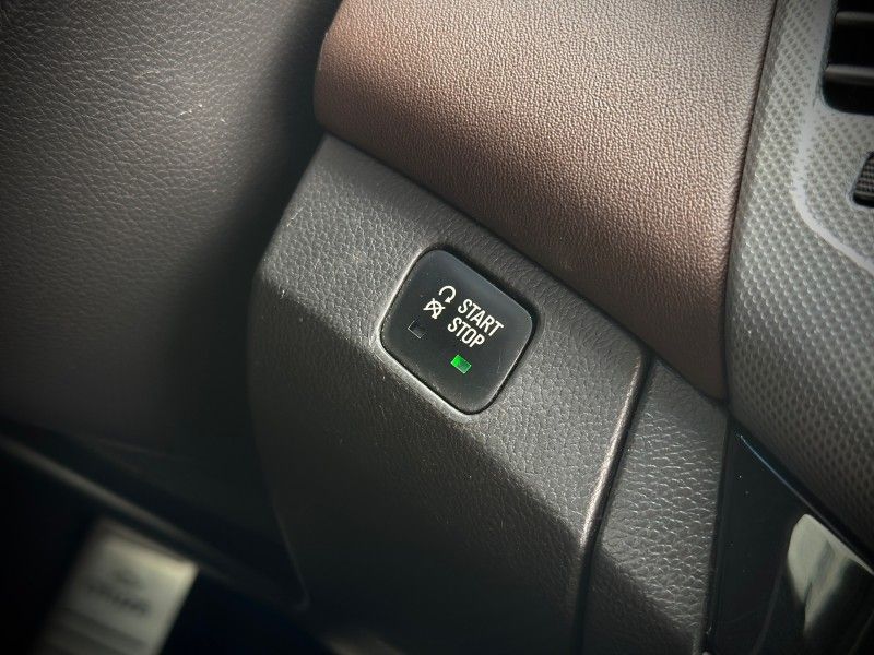 Chevrolet CRUZE SEDAN LTZ 1.8 2015 NEUMANN VEÍCULOS ARROIO DO MEIO / Carros no Vale Chevrolet CRUZE SEDAN LTZ 1.8 2015 NEUMANN VEÍCULOS ARROIO DO MEIO / Carros no Vale