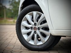 Fiat IDEA ATTRACTIVE 1.4 2014 NEUMANN VEÍCULOS ARROIO DO MEIO / Carros no Vale