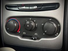 Fiat IDEA ATTRACTIVE 1.4 2014 NEUMANN VEÍCULOS ARROIO DO MEIO / Carros no Vale