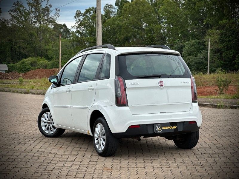Fiat IDEA ATTRACTIVE 1.4 2014 NEUMANN VEÍCULOS ARROIO DO MEIO / Carros no Vale