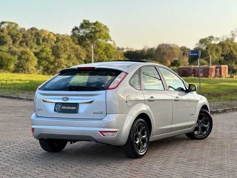 Ford FOCUS TITANIUM 2.0 2013 NEUMANN VEÍCULOS ARROIO DO MEIO / Carros no Vale