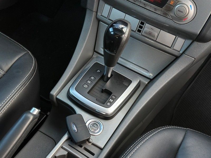 Ford FOCUS TITANIUM 2.0 2013 NEUMANN VEÍCULOS ARROIO DO MEIO / Carros no Vale