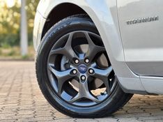 Ford FOCUS TITANIUM 2.0 2013 NEUMANN VEÍCULOS ARROIO DO MEIO / Carros no Vale