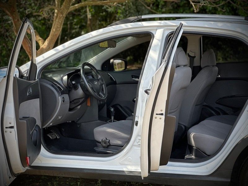 Hyundai HB20X PREMIUM 1.6 2014 NEUMANN VEÍCULOS ARROIO DO MEIO / Carros no Vale