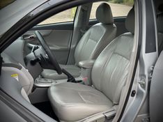 Toyota COROLLA XEi 2.0 2011 NEUMANN VEÍCULOS ARROIO DO MEIO / Carros no Vale