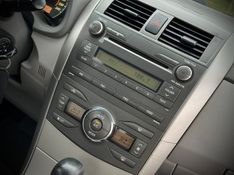 Toyota COROLLA XEi 2.0 2011 NEUMANN VEÍCULOS ARROIO DO MEIO / Carros no Vale