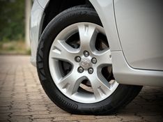 Toyota COROLLA XEi 2.0 2011 NEUMANN VEÍCULOS ARROIO DO MEIO / Carros no Vale