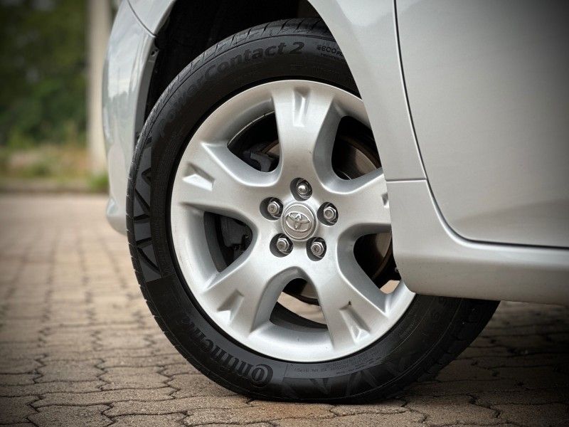 Toyota COROLLA XEi 2.0 2011 NEUMANN VEÍCULOS ARROIO DO MEIO / Carros no Vale