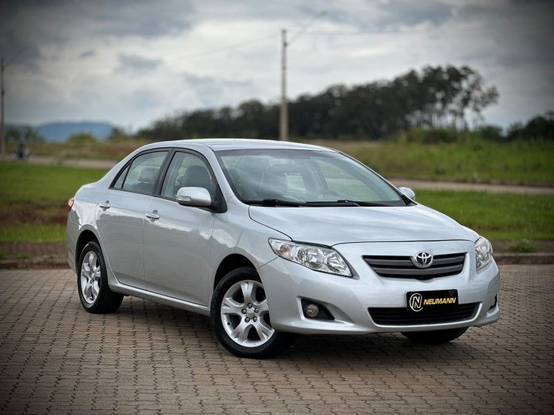 Toyota COROLLA XEi 2.0 2011 NEUMANN VEÍCULOS ARROIO DO MEIO / Carros no Vale