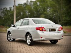 Toyota COROLLA XEi 2.0 2011 NEUMANN VEÍCULOS ARROIO DO MEIO / Carros no Vale