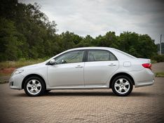 Toyota COROLLA XEi 2.0 2011 NEUMANN VEÍCULOS ARROIO DO MEIO / Carros no Vale