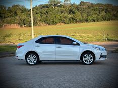 Toyota COROLLA XEi 2.0 2018 NEUMANN VEÍCULOS ARROIO DO MEIO / Carros no Vale