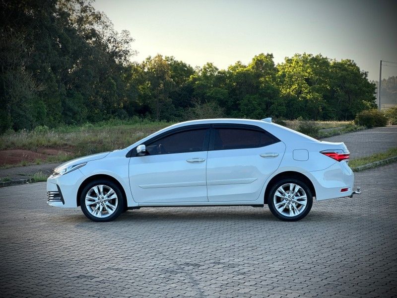 Toyota COROLLA XEi 2.0 2018 NEUMANN VEÍCULOS ARROIO DO MEIO / Carros no Vale Toyota COROLLA XEi 2.0 2018 NEUMANN VEÍCULOS ARROIO DO MEIO / Carros no Vale