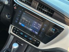 Toyota COROLLA XEi 2.0 2018 NEUMANN VEÍCULOS ARROIO DO MEIO / Carros no Vale