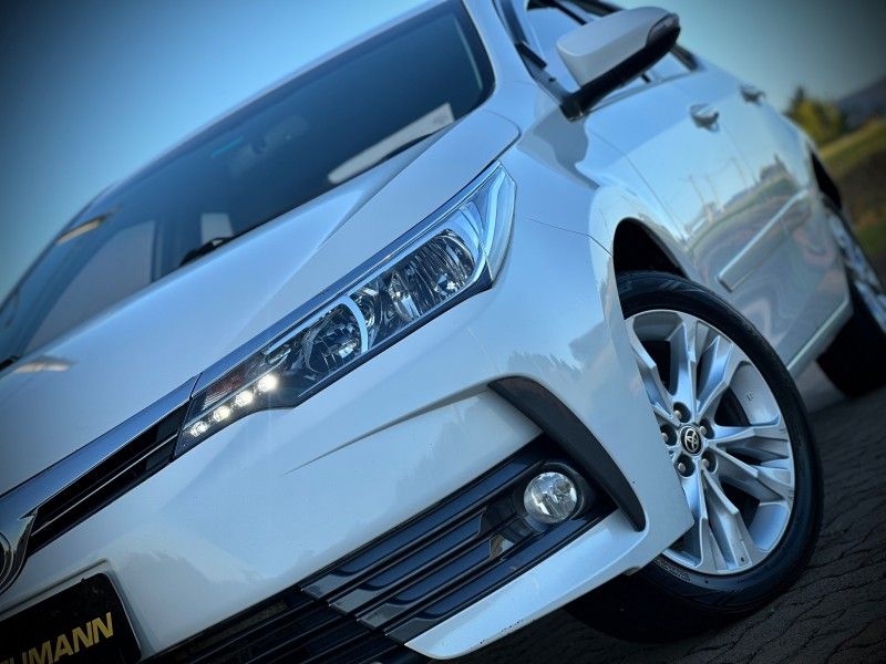 Toyota COROLLA XEi 2.0 2018 NEUMANN VEÍCULOS ARROIO DO MEIO / Carros no Vale Toyota COROLLA XEi 2.0 2018 NEUMANN VEÍCULOS ARROIO DO MEIO / Carros no Vale