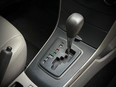 Toyota COROLLA XLi 1.8 2009 NEUMANN VEÍCULOS ARROIO DO MEIO / Carros no Vale