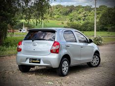 Toyota ETIOS X 1.3 2017 NEUMANN VEÍCULOS ARROIO DO MEIO / Carros no Vale