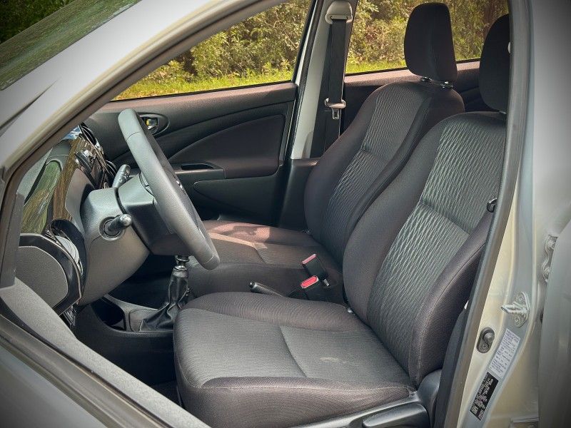 Toyota ETIOS X 1.3 2017 NEUMANN VEÍCULOS ARROIO DO MEIO / Carros no Vale