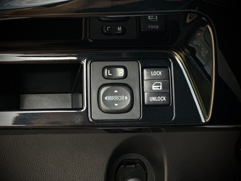 Toyota ETIOS X 1.3 2017 NEUMANN VEÍCULOS ARROIO DO MEIO / Carros no Vale
