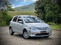 Toyota ETIOS X 1.3 2017 NEUMANN VEÍCULOS ARROIO DO MEIO / Carros no Vale