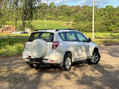 Toyota RAV-4 2.4 2011 NEUMANN VEÍCULOS ARROIO DO MEIO / Carros no Vale