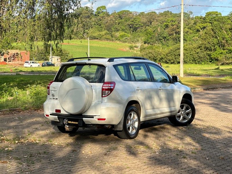 Toyota RAV-4 2.4 2011 NEUMANN VEÍCULOS ARROIO DO MEIO / Carros no Vale