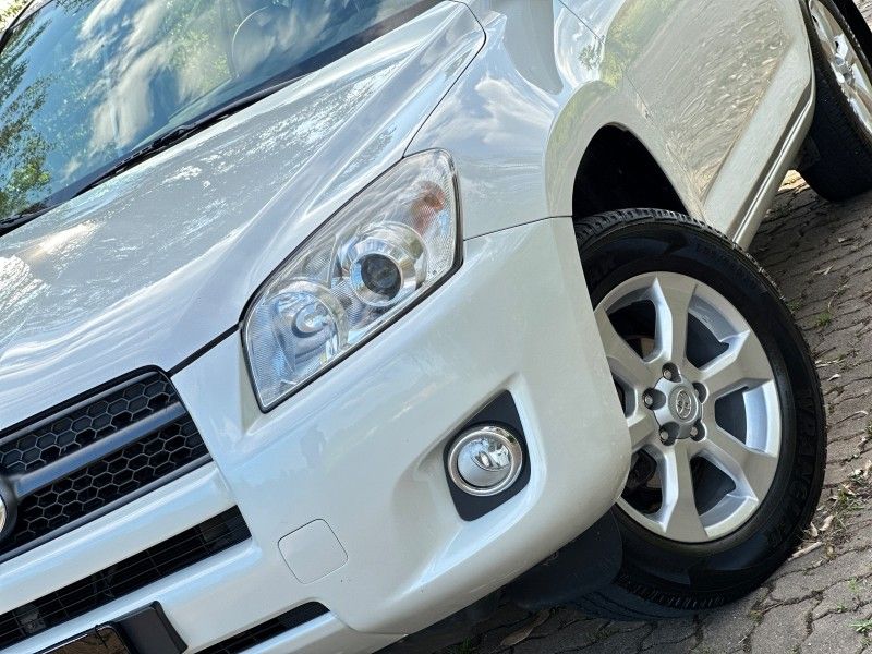 Toyota RAV-4 2.4 2011 NEUMANN VEÍCULOS ARROIO DO MEIO / Carros no Vale