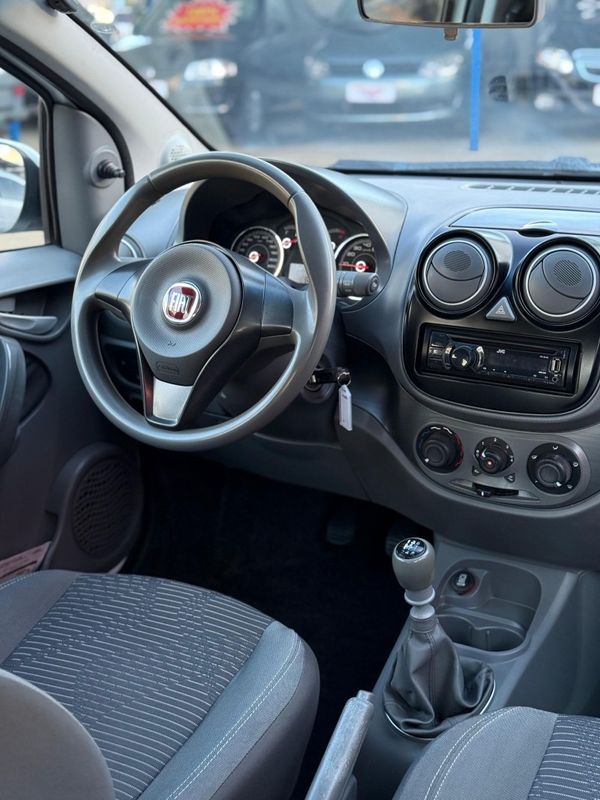 Fiat PALIO ATTRACTIVE 1.0 8V 2014 FERREIRA VEÍCULOS VENÂNCIO AIRES / Carros no Vale