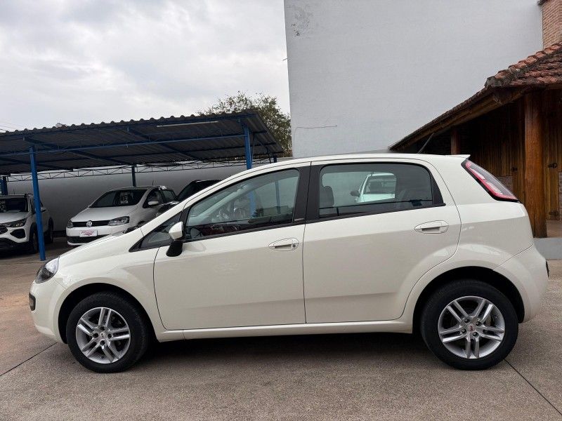 Fiat PUNTO ATTRACTIVE 1.4 8V 2014 FERREIRA VEÍCULOS VENÂNCIO AIRES / Carros no Vale