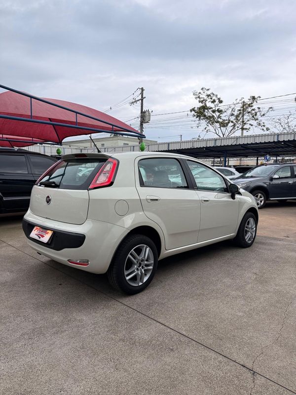 Fiat PUNTO ATTRACTIVE 1.4 8V 2014 FERREIRA VEÍCULOS VENÂNCIO AIRES / Carros no Vale