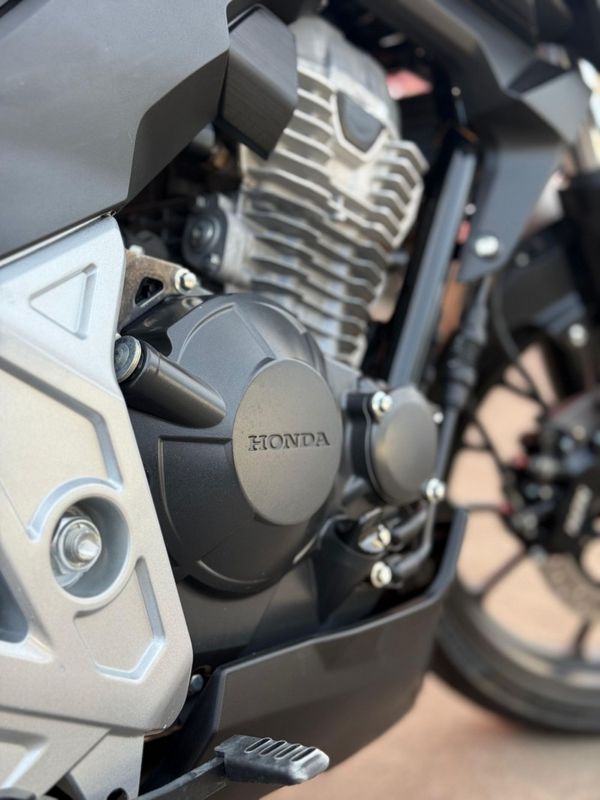 Honda Motos CB 300 2025 FERREIRA VEÍCULOS VENÂNCIO AIRES / Carros no Vale