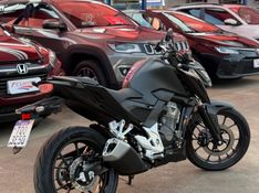 Honda Motos CB 300 2025 FERREIRA VEÍCULOS VENÂNCIO AIRES / Carros no Vale