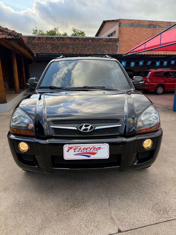 Hyundai TUCSON GLS 2.0 2014 FERREIRA VEÍCULOS VENÂNCIO AIRES / Carros no Vale