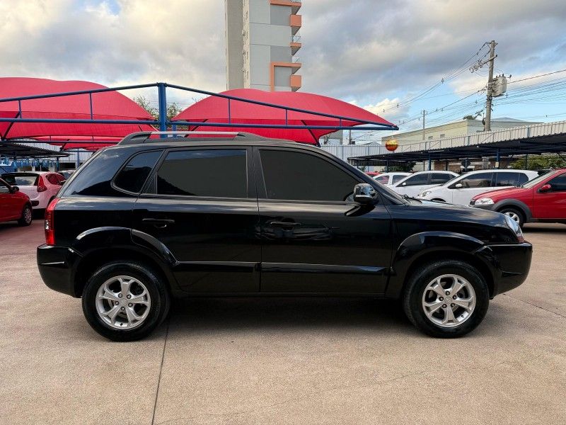 Hyundai TUCSON GLS 2.0 2014 FERREIRA VEÍCULOS VENÂNCIO AIRES / Carros no Vale