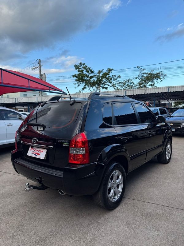 Hyundai TUCSON GLS 2.0 2014 FERREIRA VEÍCULOS VENÂNCIO AIRES / Carros no Vale