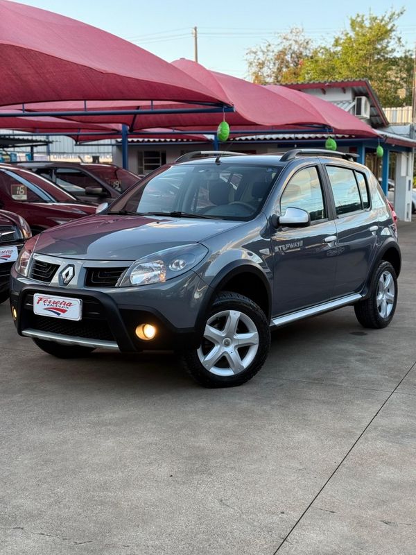 Renault SANDERO STEPWAY 1.6 2011 FERREIRA VEÍCULOS VENÂNCIO AIRES / Carros no Vale
