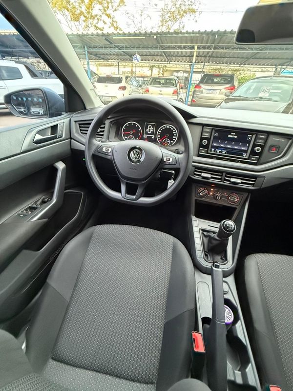 Volkswagen POLO HATCH 1.0 2022 FERREIRA VEÍCULOS VENÂNCIO AIRES / Carros no Vale