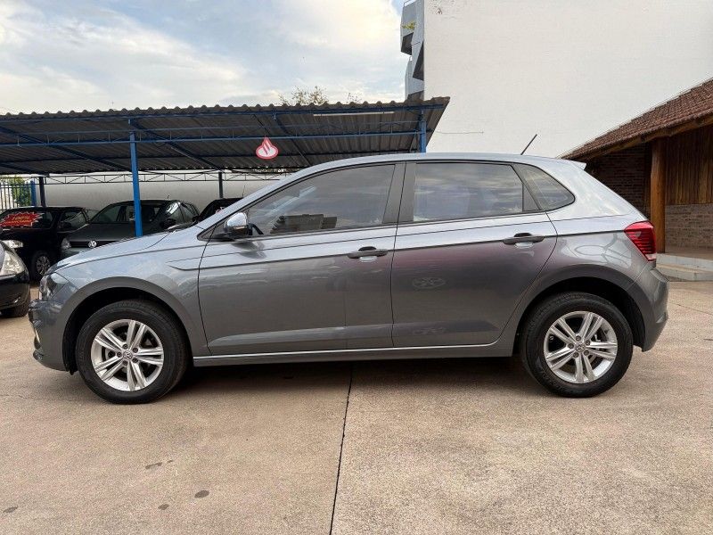 Volkswagen POLO HATCH 1.0 2022 FERREIRA VEÍCULOS VENÂNCIO AIRES / Carros no Vale