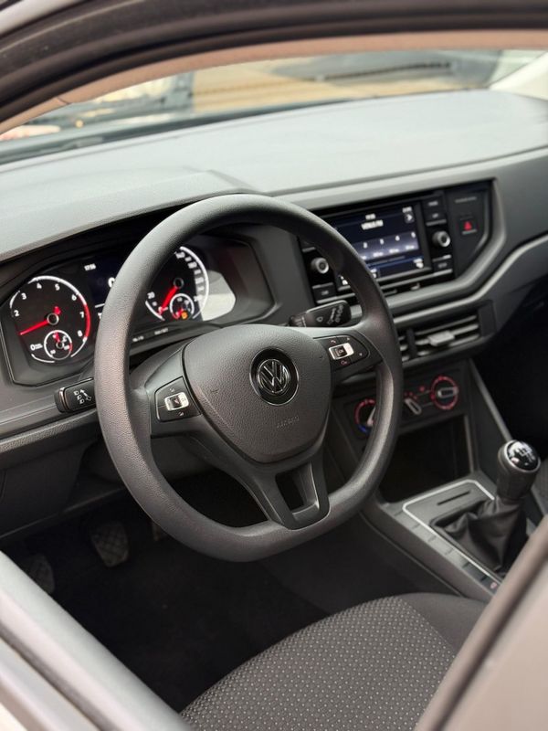 Volkswagen POLO HATCH 1.0 2022 FERREIRA VEÍCULOS VENÂNCIO AIRES / Carros no Vale