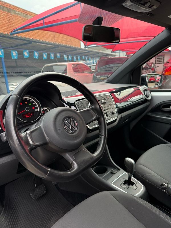 Volkswagen UP RUN 1.0 2017 FERREIRA VEÍCULOS VENÂNCIO AIRES / Carros no Vale