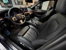 BMW 530E 2.0 16V TWINPOWER HÍBRIDO M SPORT AUTOMÁTICO 2022/2022 FÁBIO BERNARDES PORTO ALEGRE / Carros no Vale