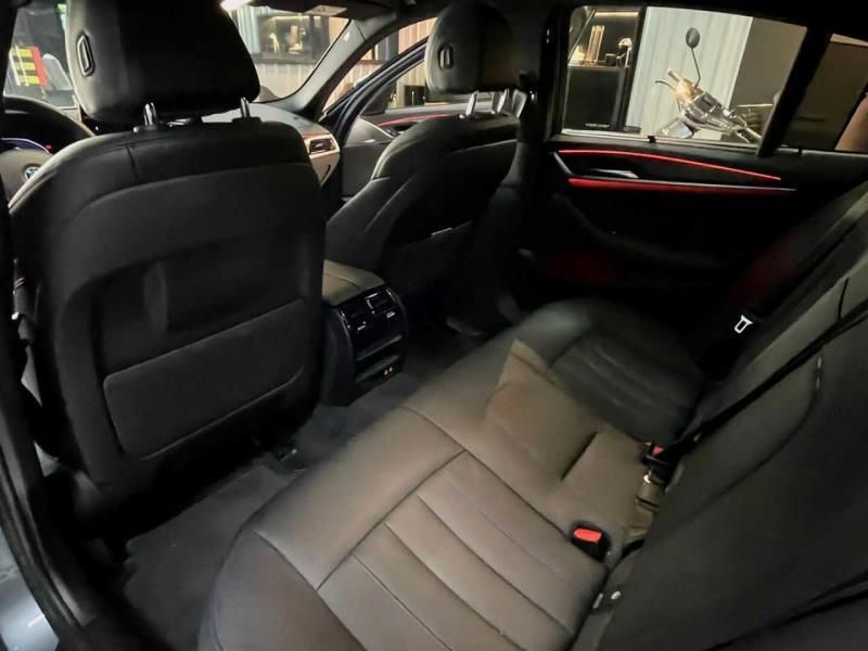 BMW 530E 2.0 16V TWINPOWER HÍBRIDO M SPORT AUTOMÁTICO 2022/2022 FÁBIO BERNARDES PORTO ALEGRE / Carros no Vale