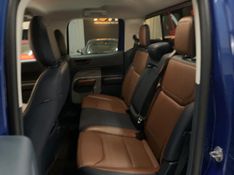 FORD MAVERICK 2.0 ECOBOOST GASOLINA LARIAT FX4 AUTOMÁTICO 2024/2024 FÁBIO BERNARDES PORTO ALEGRE / Carros no Vale