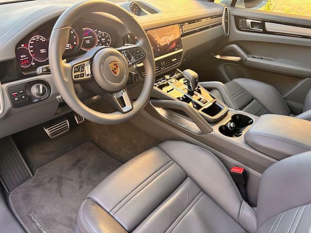 PORSCHE CAYENNE 4.0 V8 GASOLINA TURBO AWD TIPTRONIC S 2022/2023 FÁBIO BERNARDES PORTO ALEGRE / Carros no Vale
