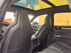 PORSCHE CAYENNE 4.0 V8 GASOLINA TURBO AWD TIPTRONIC S 2022/2023 FÁBIO BERNARDES PORTO ALEGRE / Carros no Vale